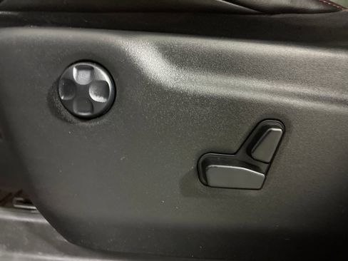 Used 2021 Jeep Grand Cherokee Trailhawk w/ Trailhawk Luxury Group image 18