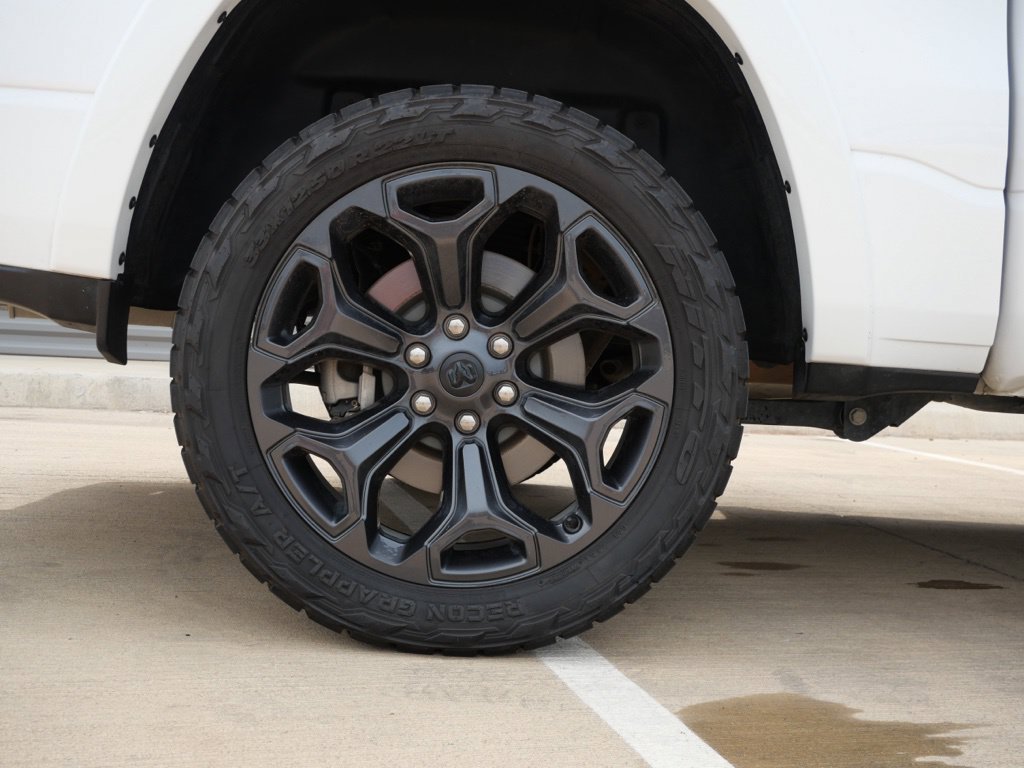 Used 2024 RAM 1500 Limited w/ Night Edition AWD/4WD image 9