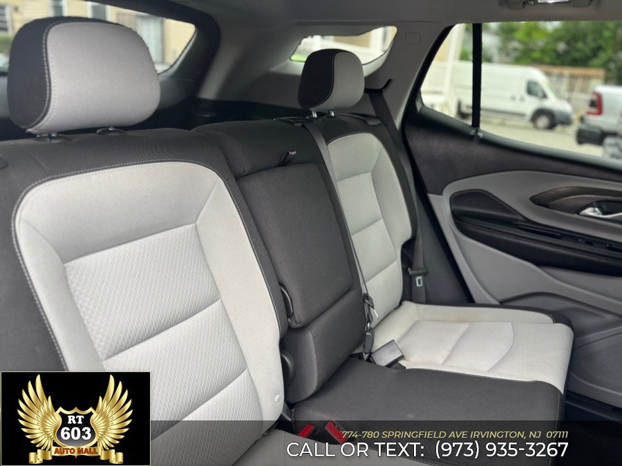 Used 2024 GMC Terrain SLE FWD image 13