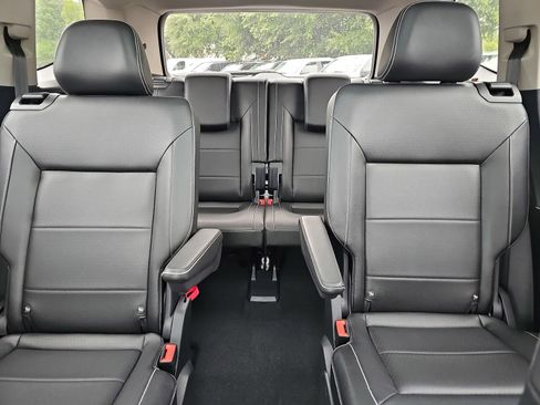 Used 2023 Volkswagen Atlas SE w/ Panoramic Sunroof Package FWD image 51
