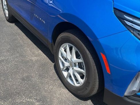 Used 2024 Chevrolet Equinox LT FWD image 5
