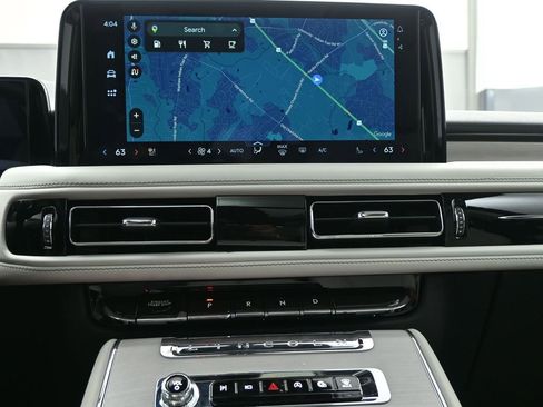 Used 2025 Lincoln Aviator Reserve RWD image 18