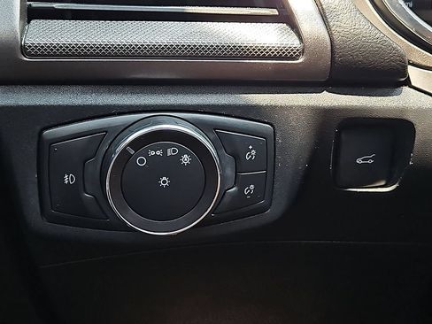 Used 2020 Ford Fusion SE w/ Equipment Group 151A FWD image 23