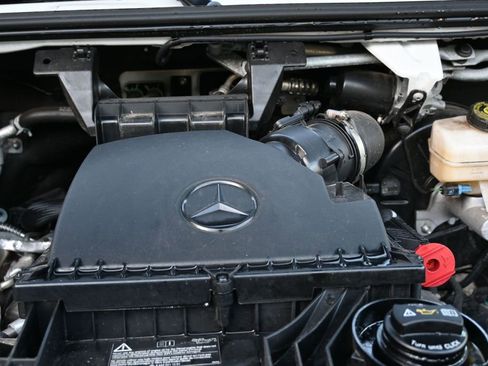 Used 2025 Mercedes-Benz Sprinter 2500 image 31