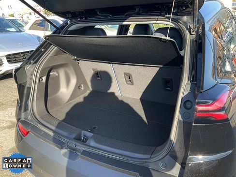 Used 2022 Chevrolet Bolt EUV LT w/ Convenience Package image 8