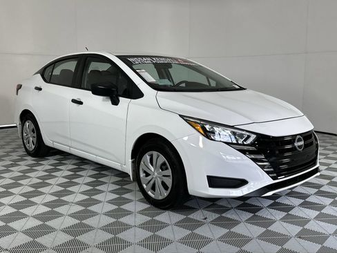 Certified 2025 Nissan Versa S w/ Trunk Package FWD image 2