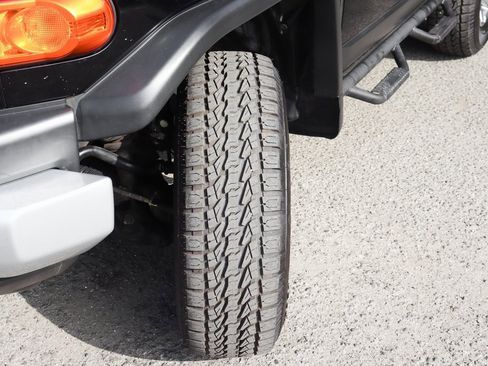 Used 2014 Toyota FJ Cruiser 4WD image 44