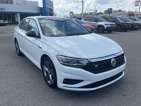 Used 2021 Volkswagen Jetta R-Line FWD image 1
