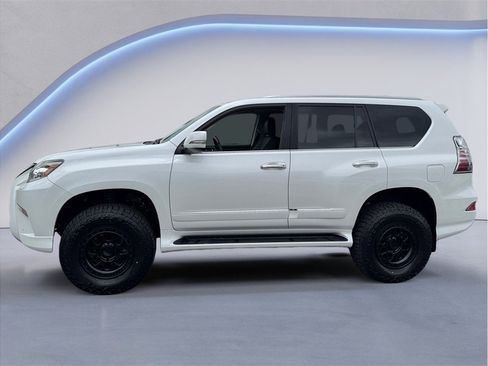 Used 2015 Lexus GX 460 w/ Premium Package AWD/4WD image 3