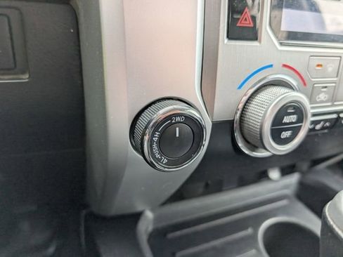 Used 2015 Toyota Tundra Limited image 34