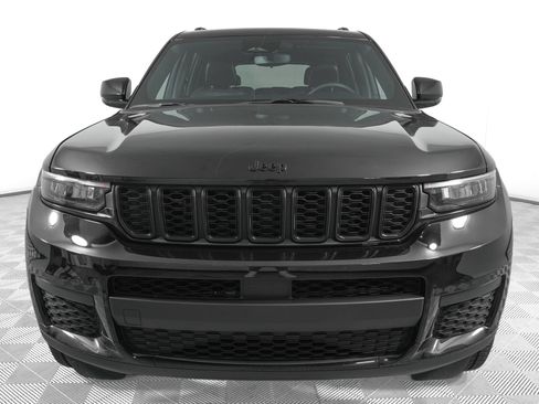 Used 2023 Jeep Grand Cherokee L Laredo AWD/4WD image 2