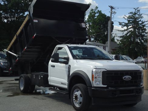 Used 2023 Ford F550 4x4 Regular Cab Super Duty image 1
