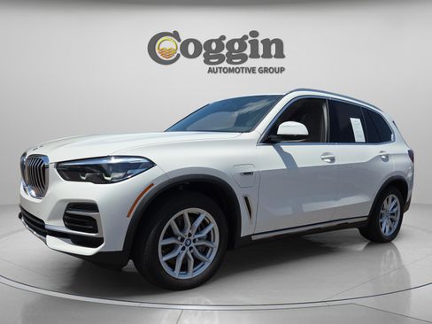 Used 2022 BMW X5 xDrive45e AWD/4WD image 1