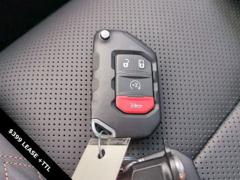 New 2025 Jeep Gladiator Sport image 36