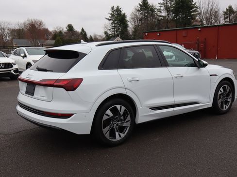 Used 2021 Audi e-tron Premium w/ Convenience Plus Package AWD/4WD image 5