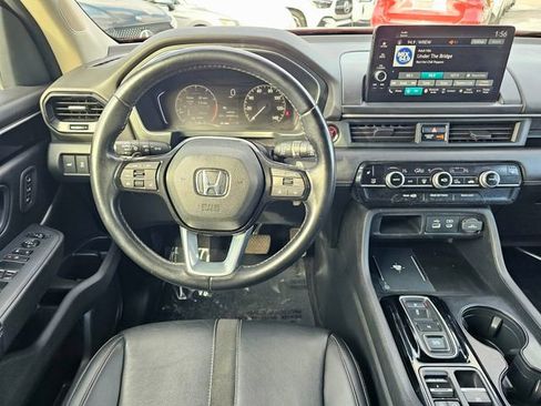 Used 2023 Honda Pilot EX-L image 32