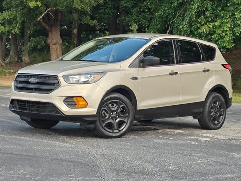 Used 2018 Ford Escape S FWD image 1