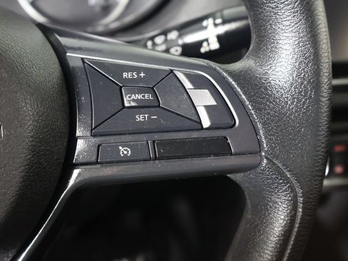 Used 2025 Nissan Versa S FWD image 36