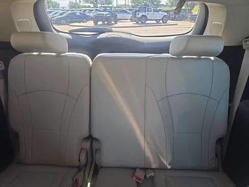 Used 2019 Buick Enclave Premium w/ Trailering Package, 5000 lbs. FWD image 11