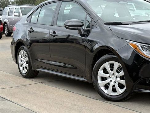 Certified 2026 Toyota Corolla LE image 9