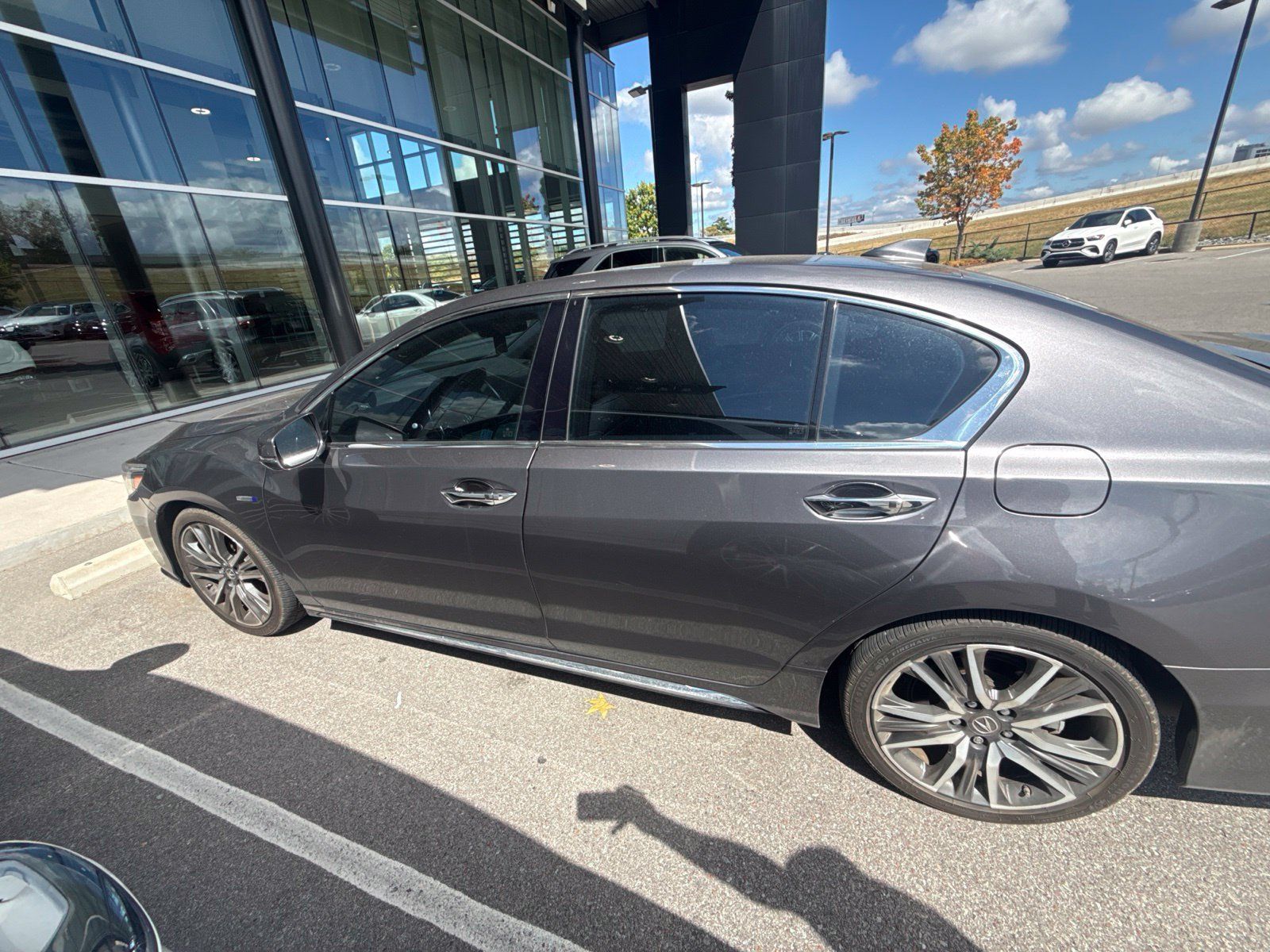 Used 2018 Acura RLX w/ Advance Package AWD/4WD image 5