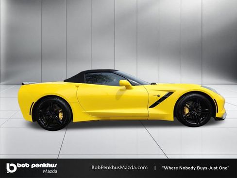 Used 2017 Chevrolet Corvette Stingray Convertible w/ 3LT Preferred Equipment Group RWD image 24