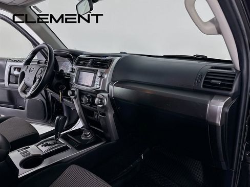 Used 2017 Toyota 4Runner SR5 image 32