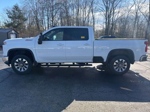 Certified 2024 Chevrolet Silverado 2500 LT AWD/4WD image 6