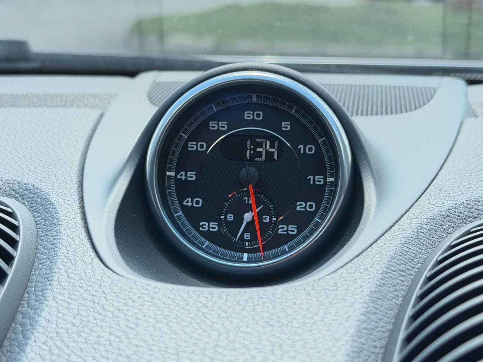 Certified 2025 Porsche 718 Cayman RWD image 26