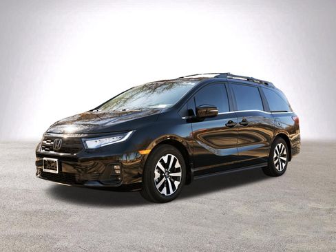 Certified 2026 Honda Odyssey EX-L image 5