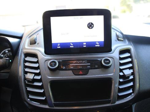 Used 2022 Ford Transit Connect XL image 14