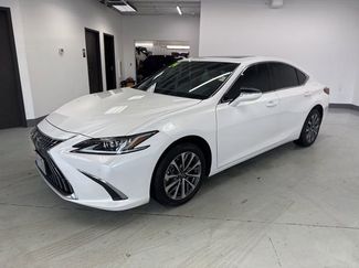 Used 2024 Lexus ES 250 w/ Premium Package video 4