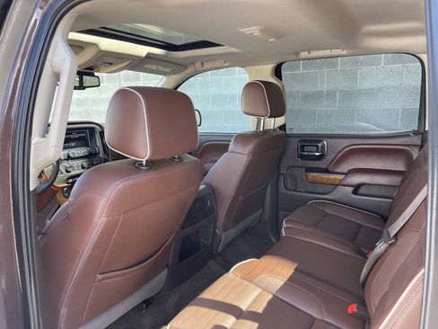 Used 2016 Chevrolet Silverado 1500 High Country w/ High Country Premium Package AWD/4WD image 16