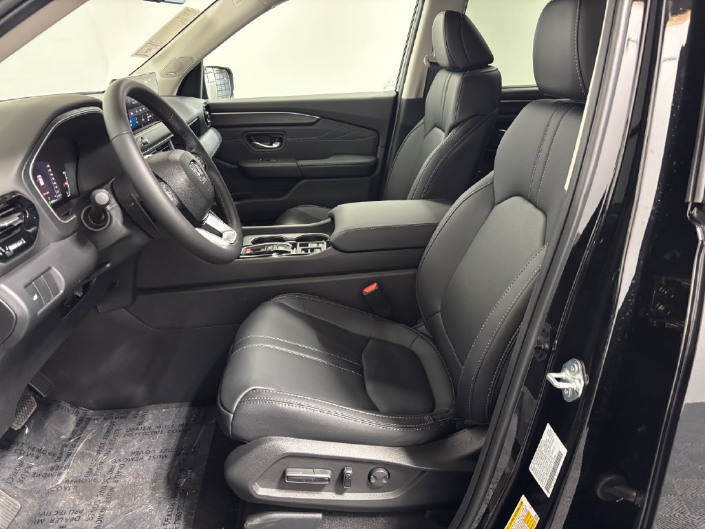 New 2026 Honda Pilot Touring image 11