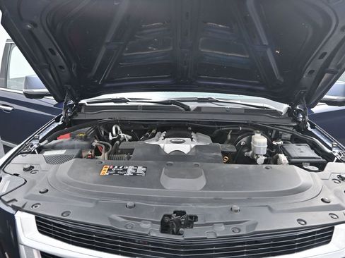 Used 2019 Cadillac Escalade ESV Luxury image 18