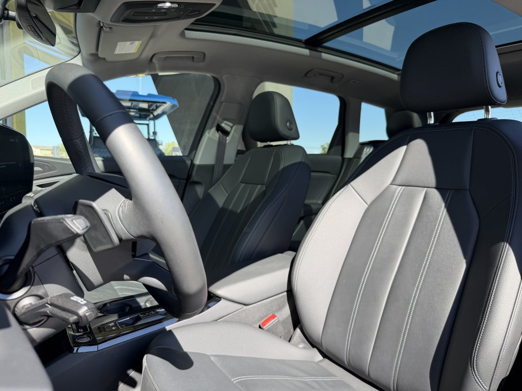 Used 2025 Audi Q6 e-tron Premium Plus w/ Premium Plus RWD image 34
