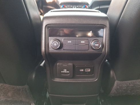 Certified 2020 GMC Acadia SLT AWD/4WD image 13