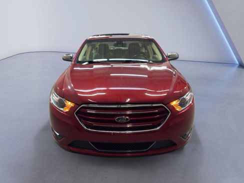 Used 2018 Ford Taurus Limited AWD/4WD image 2