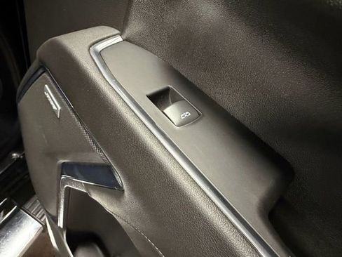 Used 2023 GMC Sierra 1500 SLT w/ SLT Premium Package image 24