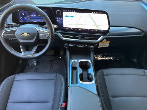 Used 2024 Chevrolet Equinox EV LT w/ LPO, Trailering Package AWD/4WD image 16