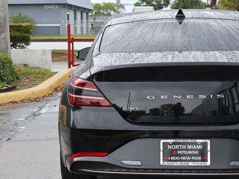 Used 2023 Genesis G70 2.0T w/ Sport Prestige Package RWD image 16