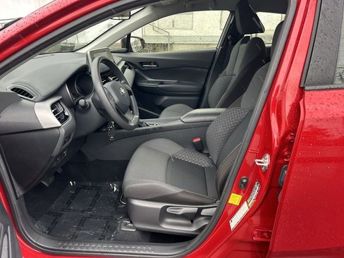 Certified 2020 Toyota C-HR LE image 10