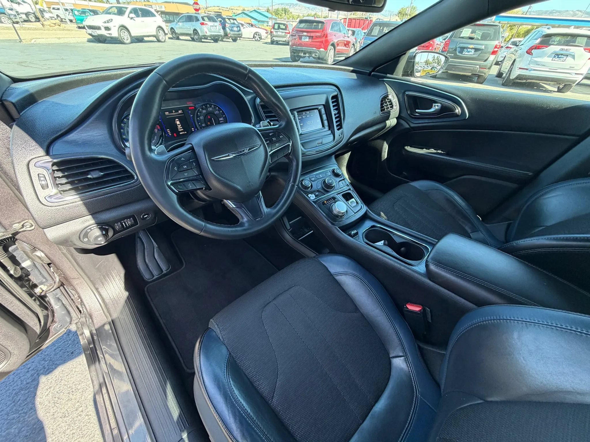 Used 2016 Chrysler 200 S FWD image 11