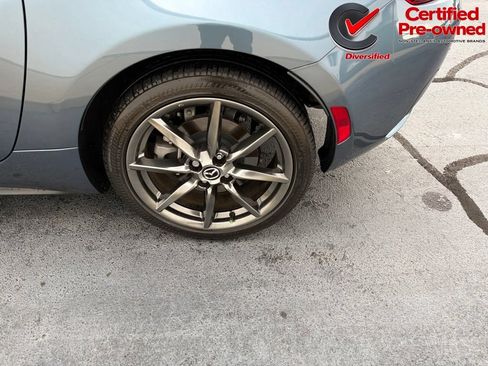 Used 2017 MAZDA MX-5 Miata RF Grand Touring RWD image 17