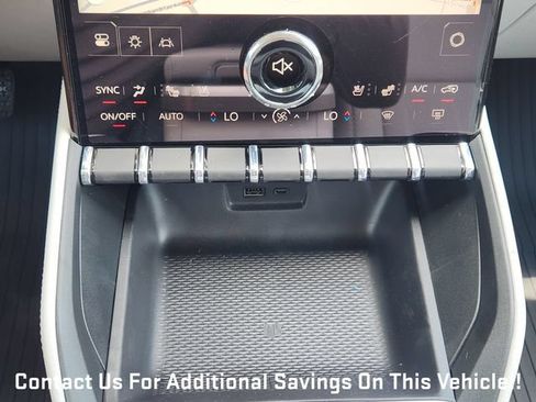 New 2026 GMC Terrain Denali w/ LPO, Black Badging Package AWD/4WD image 14