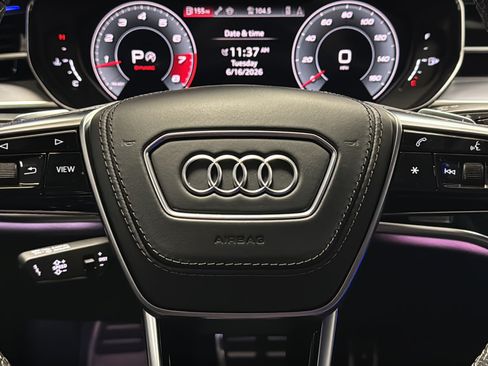 Used 2024 Audi S8 w/ S8 Comfort Plus Package AWD/4WD image 17