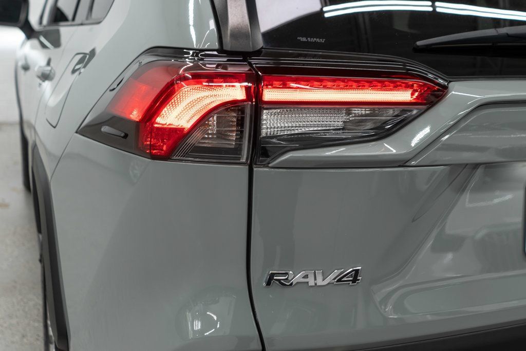 Used 2019 Toyota RAV4 XLE Premium AWD/4WD image 45