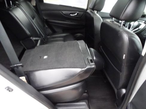 Used 2014 Nissan Rogue SL image 39