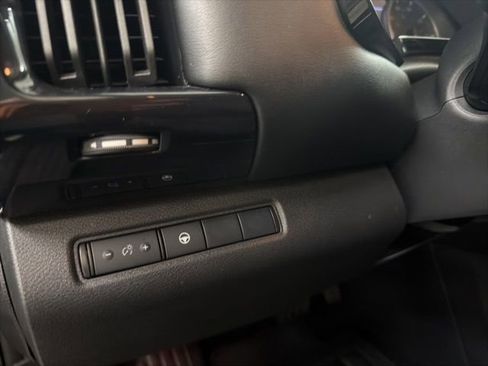 Used 2024 Nissan Pathfinder SV FWD image 20