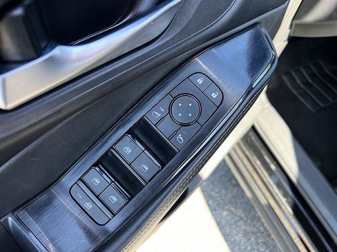 Certified 2025 Nissan Rogue SV AWD/4WD image 20